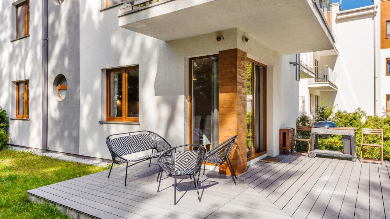 Apartamenty Sun & Snow Villa Cztery Pory Roku - Basen Sezonowy, Sauna, Blisko Lasu, Blisko Plazy, Plac Zabaw Apartment *